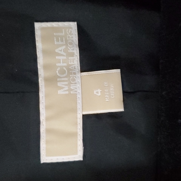 Michael Kors Vest, Size 4, Black/White - Picture 3 of 4